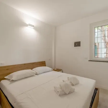 Free Parking - 1 Min Metro To Duomo - Loft Moderno * מילאנו