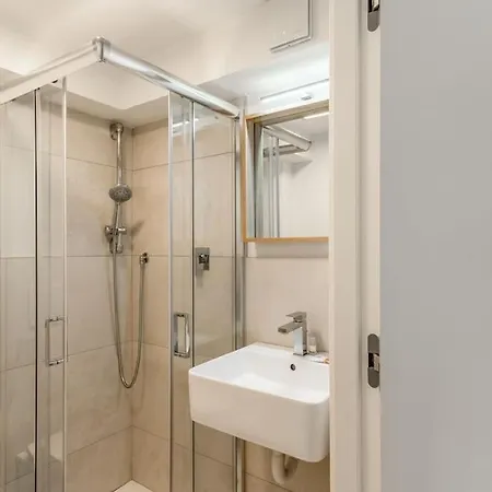 Apartment Free Parking - 1 Min Metro To Duomo - Loft Moderno *