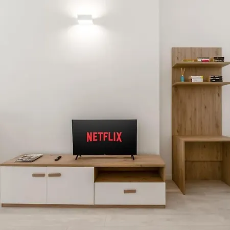 Free Parking - 1 Min Metro To Duomo - Loft Moderno דירה *